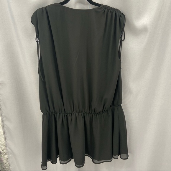 Lovers and Friends Black Oversized V-Neck Sleeveless Blouse Size Medium - Picture 8 of 11